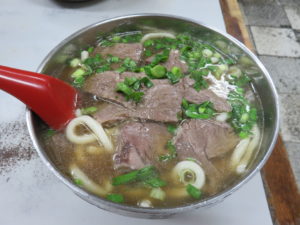 劉山東牛肉麺